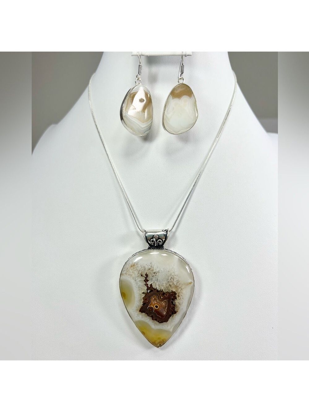 Solar Quartz Pendant & Earrings 925 Gemstone Set